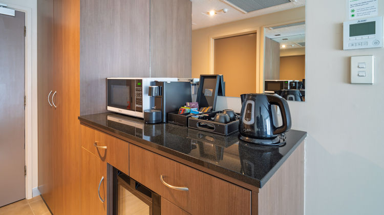 Holiday Inn Auckland Airport Suite