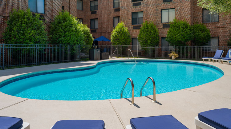 Holiday Inn Express Hotel & Suites Pool