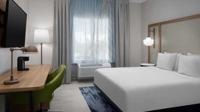 <b>Fairfield Inn Fort Lauderdale Airport Room</b>. Images powered by <a href="https://www.leonardoworldwide.com/" title="Leonardo Worldwide" target="_blank">Leonardo</a>.