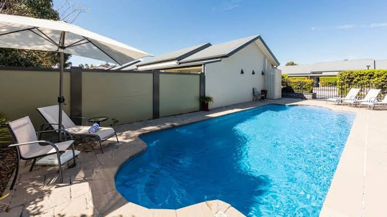 <b>Hunter Gateway Motel Pool</b>. Images powered by <a href="https://www.leonardoworldwide.com/" title="Leonardo Worldwide" target="_blank">Leonardo</a>.