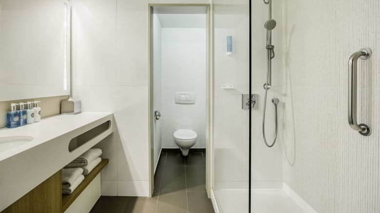 <b>Crowne Plaza Brugge Room</b>. Images powered by <a href="https://www.leonardoworldwide.com/" title="Leonardo Worldwide" target="_blank">Leonardo</a>.