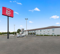 Red Roof Inn Baton Rouge Exterior