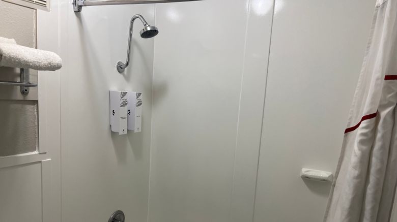 <b>Red Roof Inn Kimball, TN-I-24 Room</b>. Images powered by <a href="https://www.leonardoworldwide.com/" title="Leonardo Worldwide" target="_blank">Leonardo</a>.