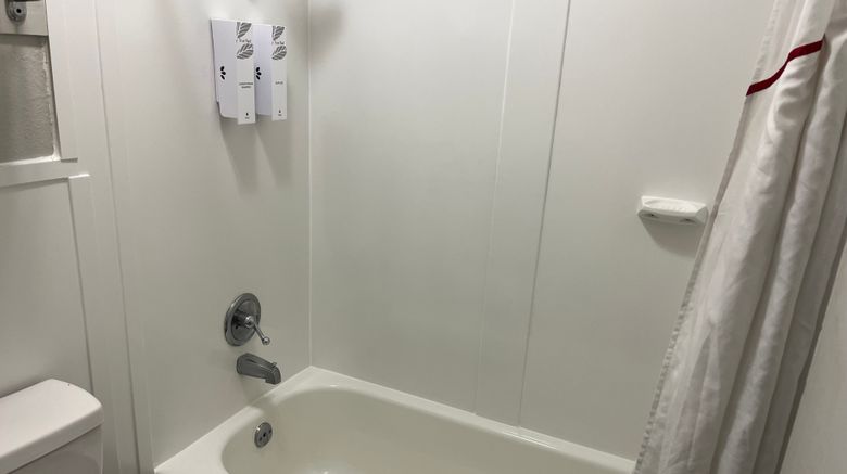 <b>Red Roof Inn Kimball, TN-I-24 Room</b>. Images powered by <a href="https://www.leonardoworldwide.com/" title="Leonardo Worldwide" target="_blank">Leonardo</a>.