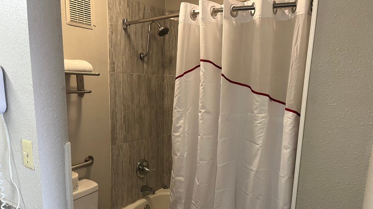 Red Roof Inn Kimball, TN-I-24 Room