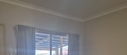 Pittsworth Motor Inn Room