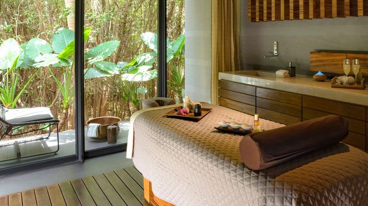 Devossion by Live Aqua Spa