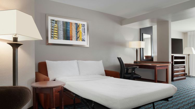 Fairfield Inn Waco North Suite