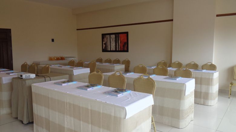 <b>Gran Hotel Cochabamba Meeting</b>. Images powered by <a href="https://www.leonardoworldwide.com/" title="Leonardo Worldwide" target="_blank">Leonardo</a>.