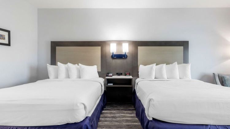 Holiday Inn Express & Suites Choctaw Room