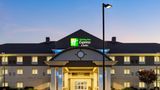 Holiday Inn Express & Suites N Fremont Exterior