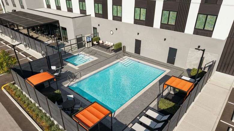 <b>Fairfield Inn & Suites Marriott Pool</b>. Images powered by <a href="https://www.leonardoworldwide.com/" title="Leonardo Worldwide" target="_blank">Leonardo</a>.