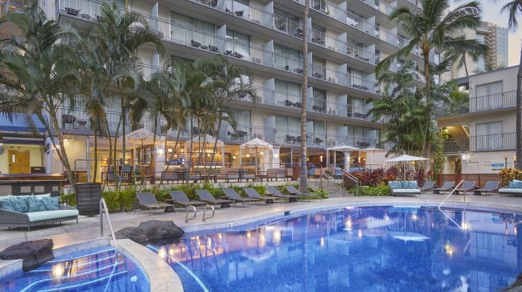 Courtyard by Marriott Waikiki Beach Pool