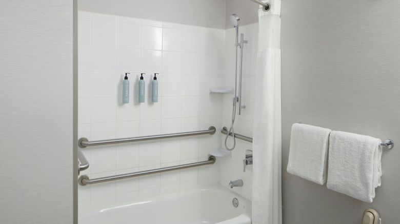 <b>Courtyard by Marriott Waldorf Room</b>. Images powered by <a href="https://www.leonardoworldwide.com/" title="Leonardo Worldwide" target="_blank">Leonardo</a>.