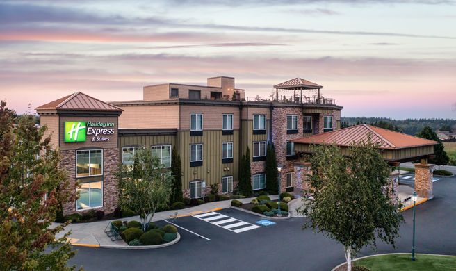 Holiday Inn Express & Suites Sequim Exterior