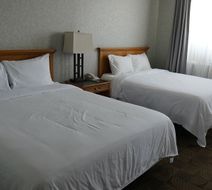 Prince Arthur Waterfront Hotel & Suites Exterior