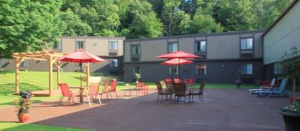 Fireside Inn & Suites Exterior
