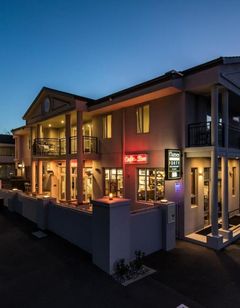 The Hotel Nelson
