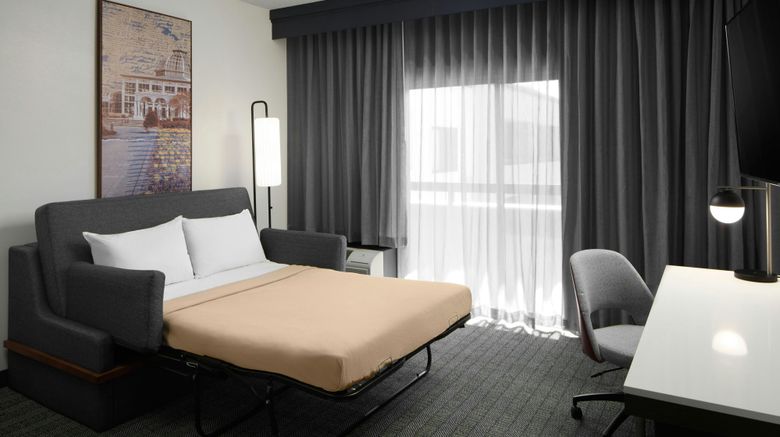 <b>Courtyard Williamsburg Busch Gardens Suite</b>. Images powered by <a href="https://www.leonardoworldwide.com/" title="Leonardo Worldwide" target="_blank">Leonardo</a>.