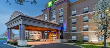 Holiday Inn Express Columbus Edinburgh Exterior