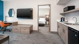 Holiday Inn Express Columbus Edinburgh Suite
