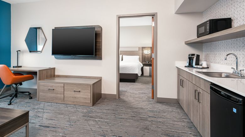 <b>Holiday Inn Express Columbus Edinburgh Suite</b>. Images powered by <a href="https://www.leonardoworldwide.com/" title="Leonardo Worldwide" target="_blank">Leonardo</a>.