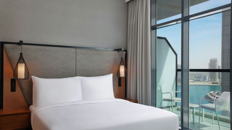 <b>The First Collection Waterfront Suite</b>. Images powered by <a href="https://www.leonardoworldwide.com/" title="Leonardo Worldwide" target="_blank">Leonardo</a>.