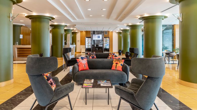 <b>Cristal Hotel Cuneo Lobby</b>. Images powered by <a href="https://www.leonardoworldwide.com/" title="Leonardo Worldwide" target="_blank">Leonardo</a>.