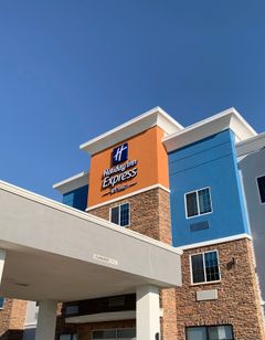 Holiday Inn Express & Suites Bridgeport