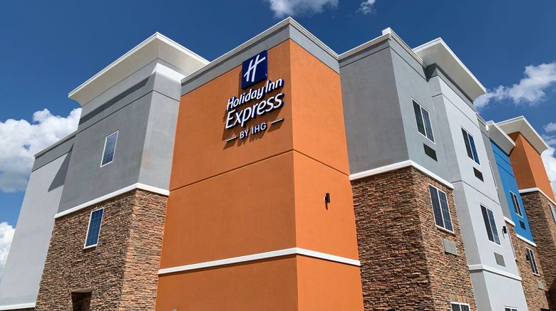 <b>Holiday Inn Express & Suites Bridgeport Exterior</b>. Images powered by <a href="https://www.leonardoworldwide.com/" title="Leonardo Worldwide" target="_blank">Leonardo</a>.