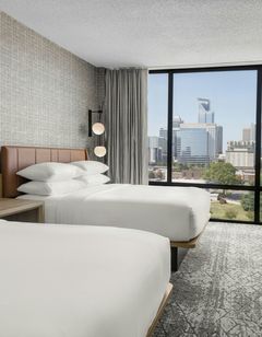 Sheraton Charlotte Hotel