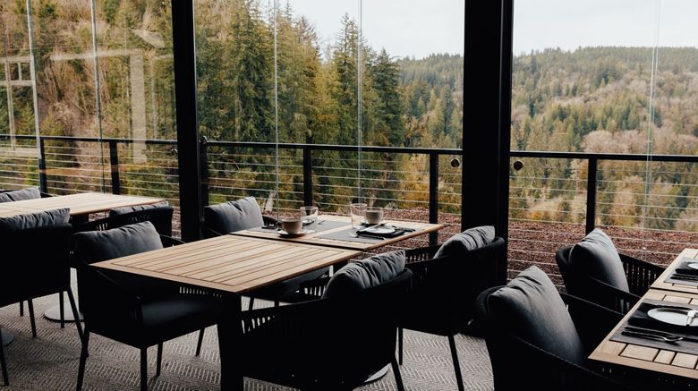 <b>Salish Lodge & Spa Restaurant</b>. Images powered by <a href="https://www.leonardoworldwide.com/" title="Leonardo Worldwide" target="_blank">Leonardo</a>.