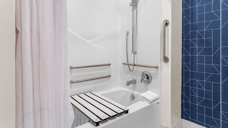 <b>Spark Hilton Essex JCT Burlington Room</b>. Images powered by <a href="https://www.leonardoworldwide.com/" title="Leonardo Worldwide" target="_blank">Leonardo</a>.