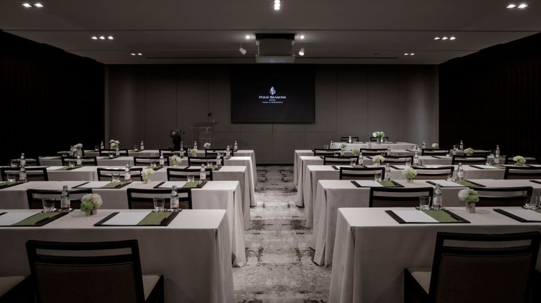 <b>Four Seasons Hotel Tokyo at Marunouchi Ballroom</b>. Images powered by <a href="https://www.leonardoworldwide.com/" title="Leonardo Worldwide" target="_blank">Leonardo</a>.