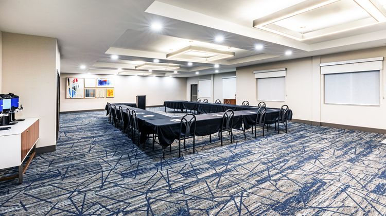 Holiday Inn Express Hotel & Suites Dumas Meeting