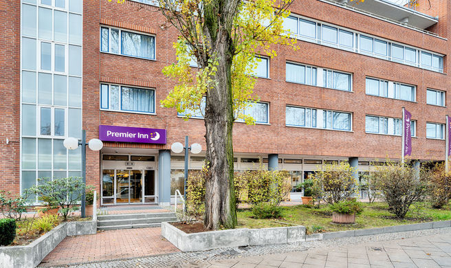 Premier Inn Berlin City South Exterior