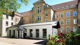 Bildungshaus St Bernhard Exterior