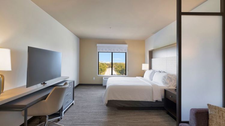 Holiday Inn Chicago Tinley Park Suite