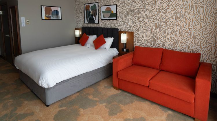 Holiday Inn Bristol City Center Room