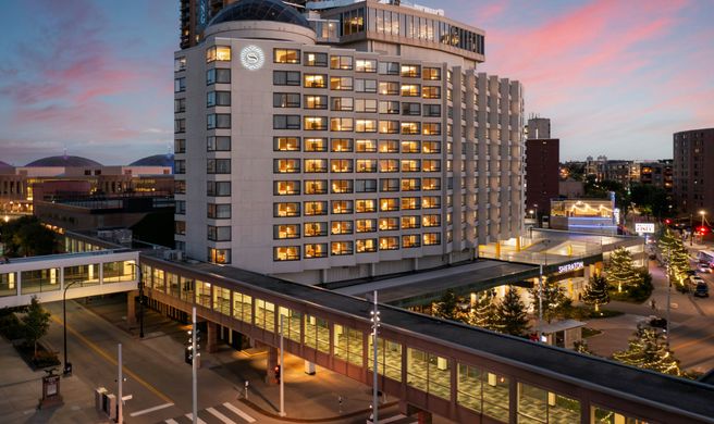 Sheraton Minneapolis Downtown Conv Ctr Exterior