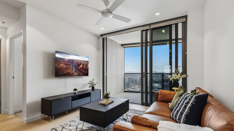 <b>Queen's Wharf Residences Room</b>. Images powered by <a href="https://www.leonardoworldwide.com/" title="Leonardo Worldwide" target="_blank">Leonardo</a>.