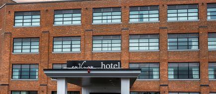 enVision Hotel Boston-Everett Exterior