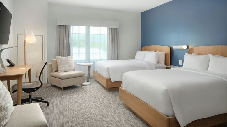 <b>Element Lenox Berkshires Room</b>. Images powered by <a href="https://www.leonardoworldwide.com/" title="Leonardo Worldwide" target="_blank">Leonardo</a>.
