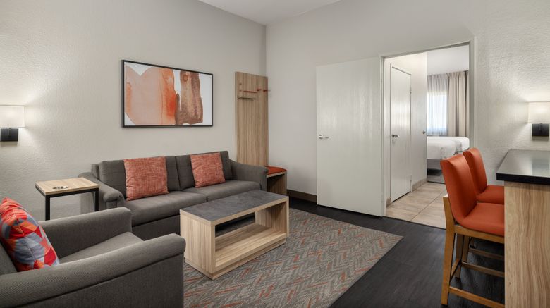 <b>Candlewood Suites North San Diego Room</b>. Images powered by <a href="https://www.leonardoworldwide.com/" title="Leonardo Worldwide" target="_blank">Leonardo</a>.