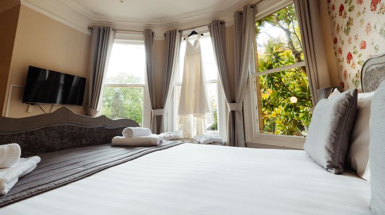 Woodland Manor Hotel Suite