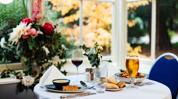 Woodland Manor Hotel Restaurant