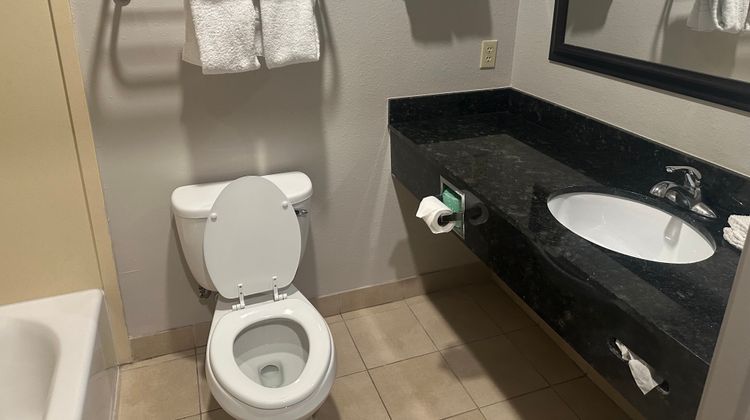 Red Roof Inn La Porte Room