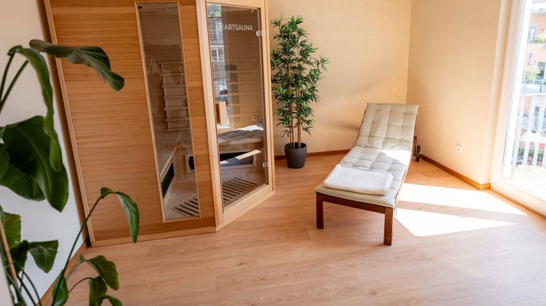 <b>Zum Storchen Spa</b>. Images powered by <a href="https://www.leonardoworldwide.com/" title="Leonardo Worldwide" target="_blank">Leonardo</a>.
