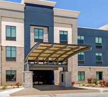 Holiday Inn Express & Suites Choctaw Exterior