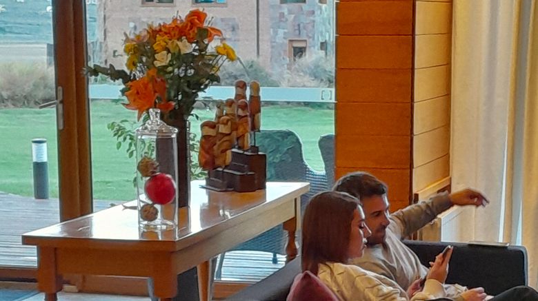 <b>Rochester Calafate Hotel Lobby</b>. Images powered by <a href="https://www.leonardoworldwide.com/" title="Leonardo Worldwide" target="_blank">Leonardo</a>.